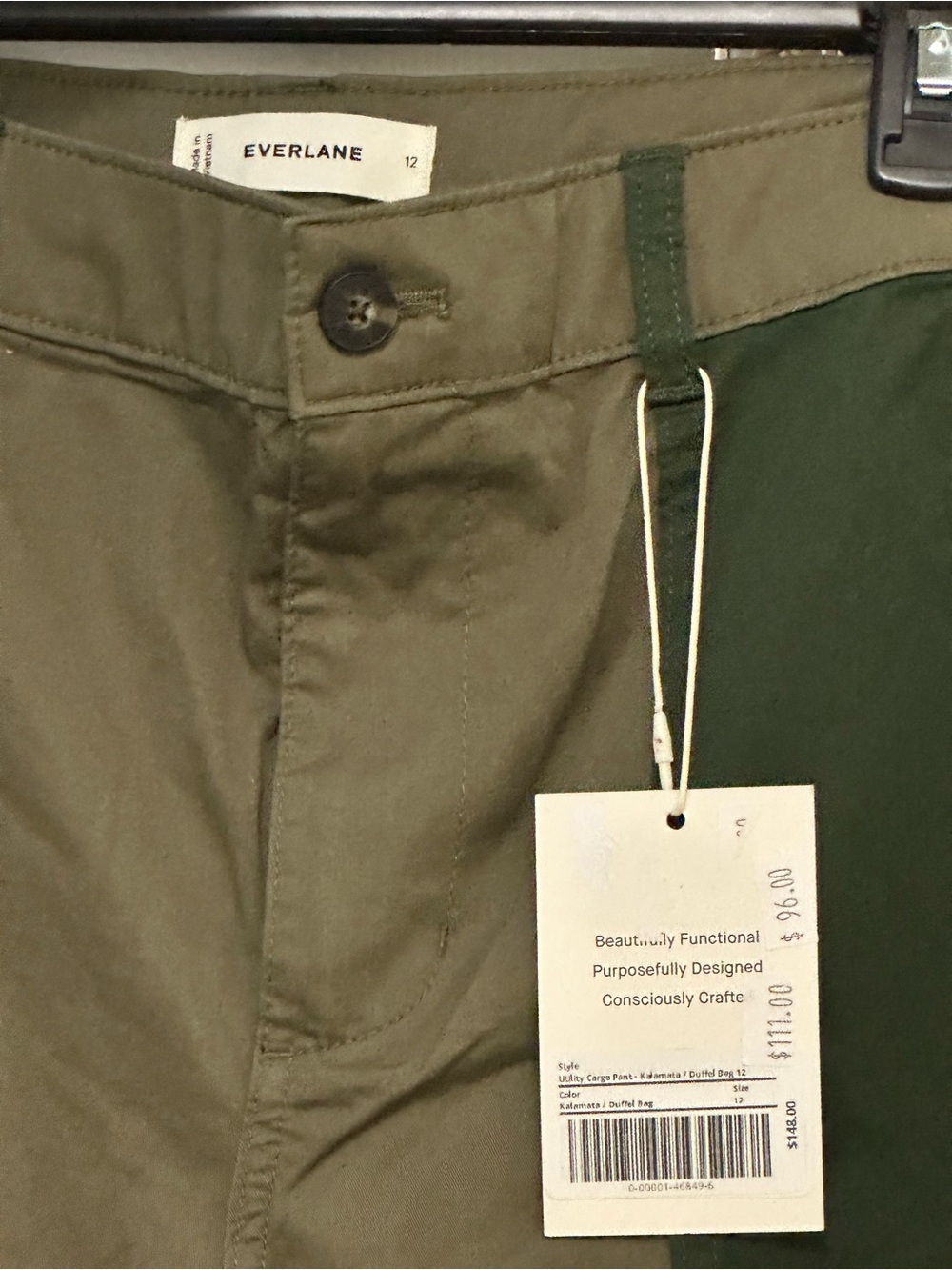 Everlane Two-Tone Olive Cargo Pants with Dark Green Patches - Picture 3 of 4